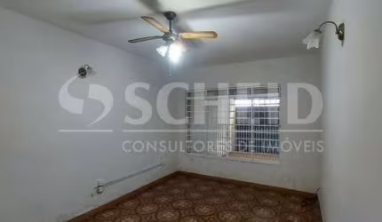Casa a venda de 135,00m² útil, com 3 quartos, na Vila Santa Catarina.