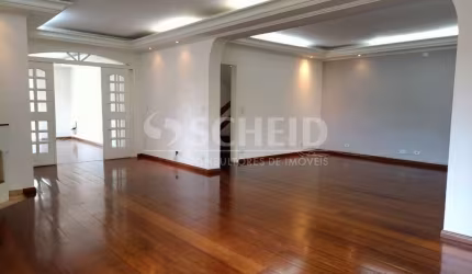 Casa para locação de 430m² útil, com 4 suítes e quintal, no Jardim Prudência!