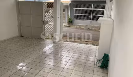 Casa 65m² no Jardim Marajoara, com 2 quartos e 1 casa nos fundos.