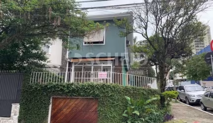 Casa para Locação, 145m², 3 Quartos, 2 Banheiros, Quintal, Edícula, 2 Vagas, Ótima Localização