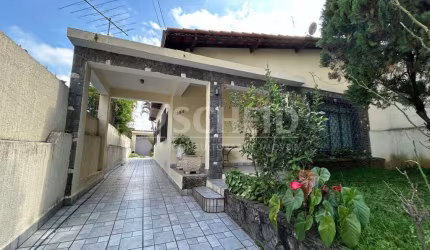 CASA TÉRREA 146M ÚTIL 2 DORMITÓRIOS, + EDÍCULA COM 1 SUÍTE!!!! 5 VAGAS