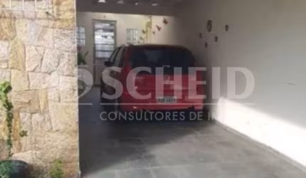 portunidade no Jardim Marajoara! Casa à Venda com Edícula nos Fundos