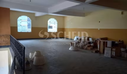 Comercial para locacao, 2 saloes amplos, 3 banheiros, 2 pavimentos, Chacara Santo Antonio