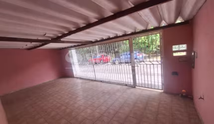Casa térrea à venda, 3 quartos e 3 vagas - Jd Marajoara - SP