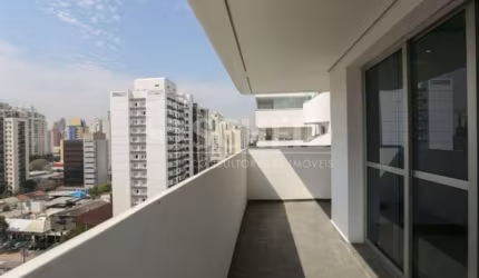 Apartamento em Moema com  4 quartos sendo 3 suítes e 3 vagas de garagem.