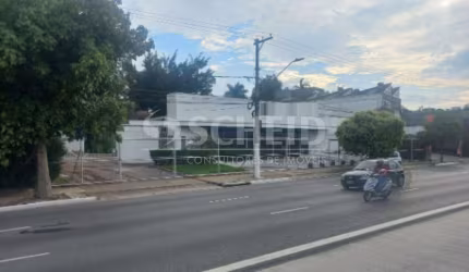 EXCELENTE IMÓVEL COMERCIAL, BEM LOCALIZADO NA REGIÃO NOBRE.