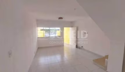 Casa para locação no Campo Belo com 2 quartos, 1 vaga de garagem e Edícula.