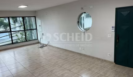 Casa comercial, nove salas, copa, 5 banheiros, 5 vagas, Granja Julieta