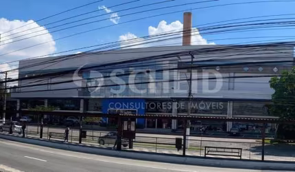 Prédio Comercial com 12.158 m2 de construção em excelente localização em Santo Amaro