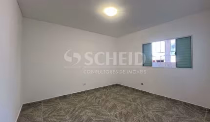 Casa para locação de 70m² útil, com 2 quartos, 1 vaga - Interlagos