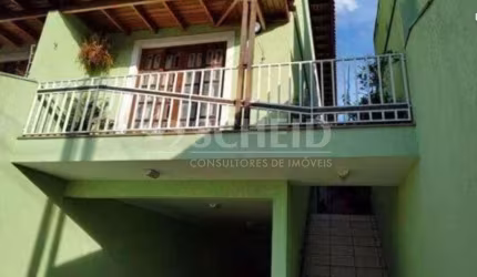 Sobrado de 120 mts , 3 dormitórios sendo 3 suítes, 4 vagas no jardim consórcio.