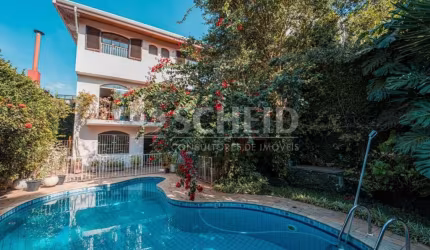 Casa tipo para venda com 4 quartos, 356m²