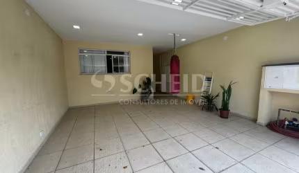 Sobrado para alugar 4 quartos- 2 vagas - Interlagos