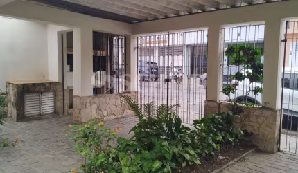 CASA TRES QUARTOS NA GRANJA JULIETA.  OPORTUNIDADE !!!