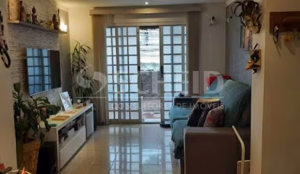 Casa à venda com 02 dormitórios e 01 vaga no Parque Jabaquara