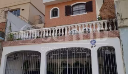Casa com 3 dormitórios e 1 suíte à venda no Jardim Prudência.