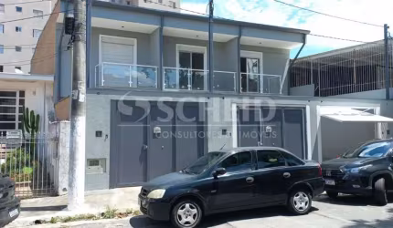 Casa Nova com 3 suítes, 2 vagas, quintal, acababento de Arquiteta