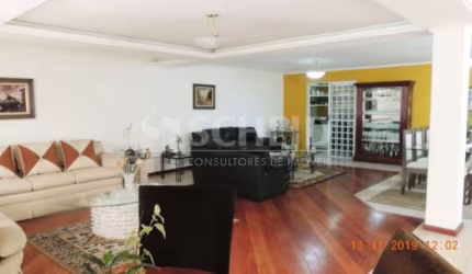 Casa à venda com 04 suítes  e 04 vagas no Alto da Boa Vista