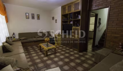 Ótimo Sobrado no Jd. Marajoara com 3 dormitórios, copa, cozinha, 2 vagas