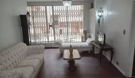 Venda Sobrado de Vila com 6 quartos sendo 2 suítes 3 salas 4 banheiros 1 vaga no Alto da Boa Vista