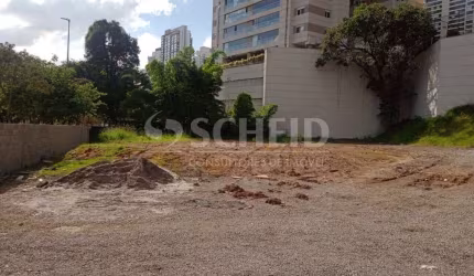 EXCELENTE TERRENO DE ESQUINA  EM AVENIDA ,ÓTIMA LOCALIZAÇÃO