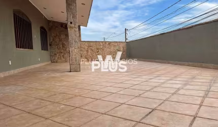 Sobrado Amplo e Moderno disponível para venda e locação na Vila Barão, Sorocaba – 3 Suítes, Área Go