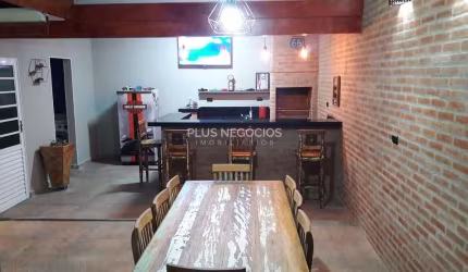 Casa com 3 dorms, Jardim Piazza di Roma, Sorocaba - R$ 730 mil, Cod: 220148