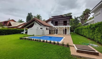 Casa a venda no condominio Lago Azul Golf Clube, Setor 1, proximo a portaria localização privilegia