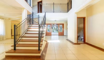 Casa à Venda no Lago Azul Golf Clube, Araçoiaba da Serra - 4 Dormitórios, 4 Suítes, 479m² de Área Ú
