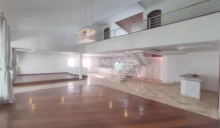 Casa de Condomínio com 5 dorms, Tamboré, Santana de Parnaíba - R$ 6.5 mi, Cod: 220003
