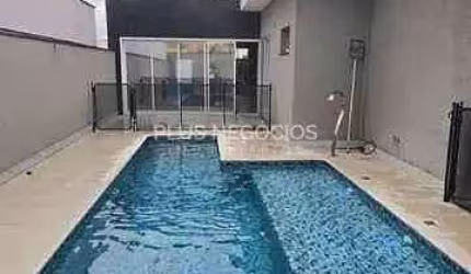 Casa à venda, Parque Esplanada, com 3 suíte sendo uma com close e ar condicionado  Votorantim, SP