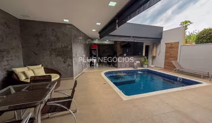 Sobrado à Venda no Condomínio Lago da Serra - Araçoiaba da Serra/SP: 3 Quartos, 2 Suítes, Piscina,