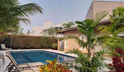 Linda casa para venda e locação no condominio Lago Azul Golfe Clube, 400 mts² de construção, distri