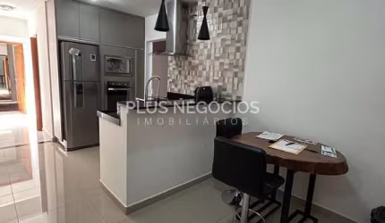Casa com 128,62m² de contrução e  excelente padrão de acabamento à venda em Jardim Piazza Di Roma-