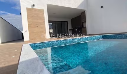 Oportunidade Única!! Casa térrea com 3 suítes, escritório e piscina no Alphaville Nova Esplanada 3,