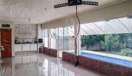 Casa à venda residencial Ipanema 1 com 3 dormitórios uma suíte 4 banheiros ,bairro Rio Verde, Araço