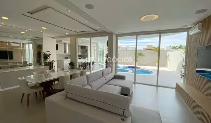 Sobrado de Alto Padrão no Alphaville Nova Esplanada 3 – 5 Suítes, Piscina, Acabamentos de Luxo – Es