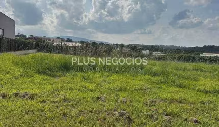 Terreno à venda no Condomínio Saint Charbel – Lote de 1.000m² com topografia privilegiada – Entrada