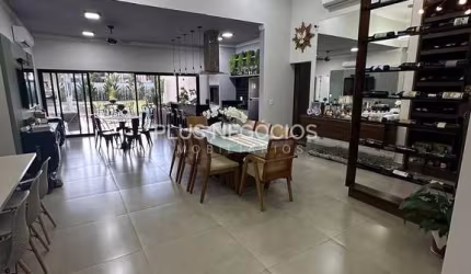 Casa de Alto Padrão a venda no Jequitiba com 3 Suítes à Venda | Área Gourmet, Hidromassagem, Adega