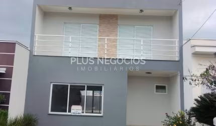 Casa à Venda com 3 Dormitórios, 1 Suíte e 164 m² de Área Útil no Horto Florestal III – Conforto e T