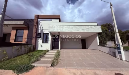 Casa térrea moderna à venda no Condomínio Flores, um dos condomínios mais bem localizados da cidade