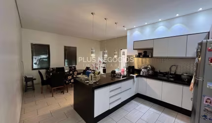 Casa à venda no Central Parque em Sorocaba com 3 dormitórios, espaço gourmet e interesse em permuta