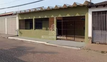 Casa à venda com 3 quartos sendo 1 suíte com edículo de 65m² no bairro Coophamil, Cuiabá, MT