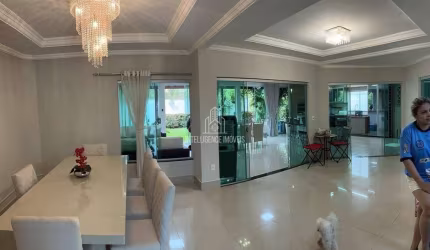 Casa à venda, Sobrado com 4 suítes em 326m² de área construída, Aphaville I, Jardim Itália, Cuiabá,
