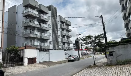 Òtimo apartamento com elevador no lado do Sesc no América