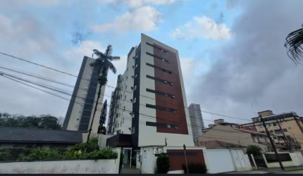 Lindo Apartamento semimobiliado a venda com 1 suíte e mais dois quartos no bairro Atiradores em Joinville SC