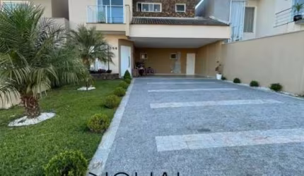 Casa em Condomínio Próximo ao centro, Vida Sadia em Ponta Grossa