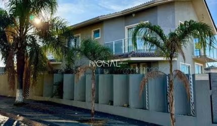 Casa a venda semi mobiliada com 4 quartos sendo 3 suítes no Órfãs