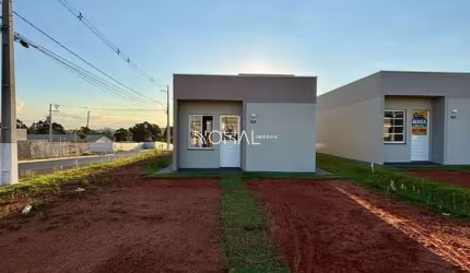 Casa a venda com 2 quartos no Bairro Jardim Royal Neves