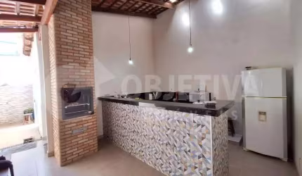 Ótima casa a venda no bairro laranjeiras em Uberlândia